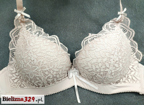 Stanik push up koronkowy miseczka B Stanik push up koronkowy miseczka B